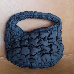 COS mirco quilted bag black (damaged)
